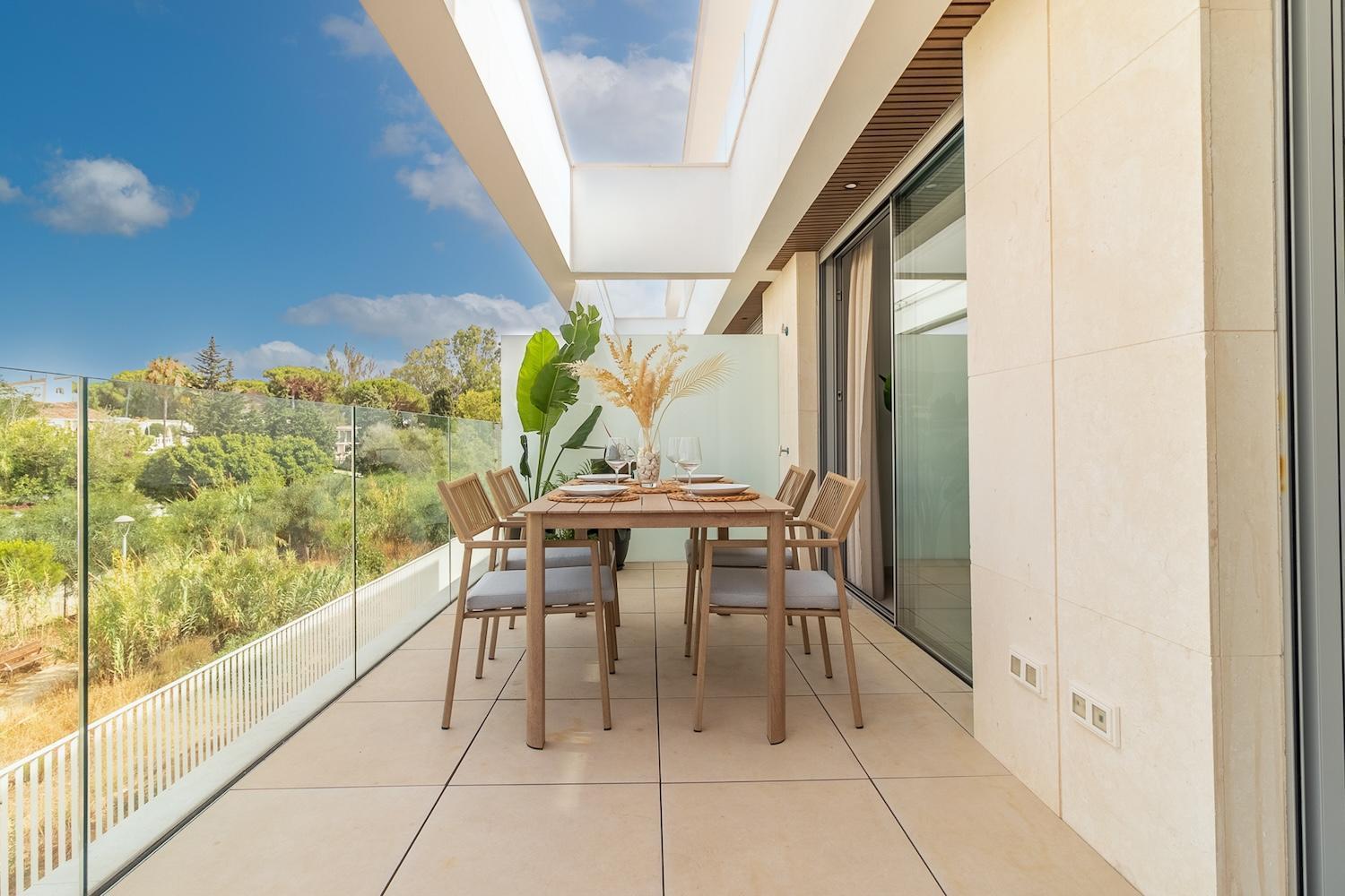 Luxury Beachside In Elviria Rdr401 Marbella